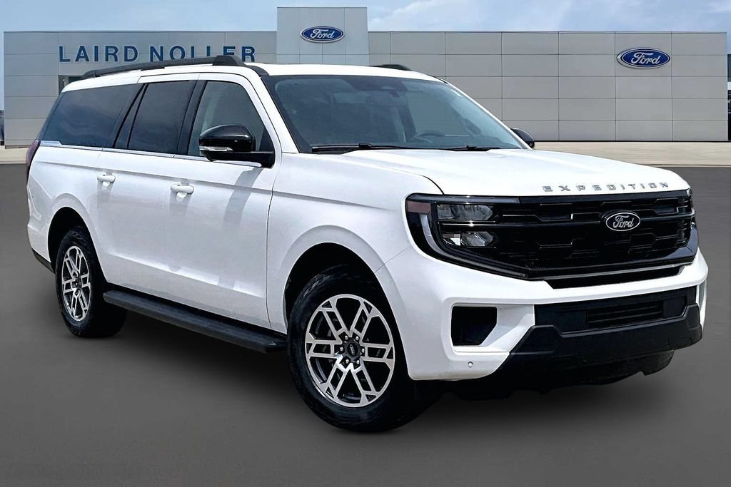 New 2026 Ford Expedition Max Active AWD/4WD image 2