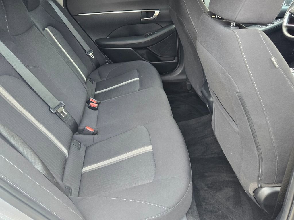 Used 2023 Hyundai Sonata SE FWD image 16