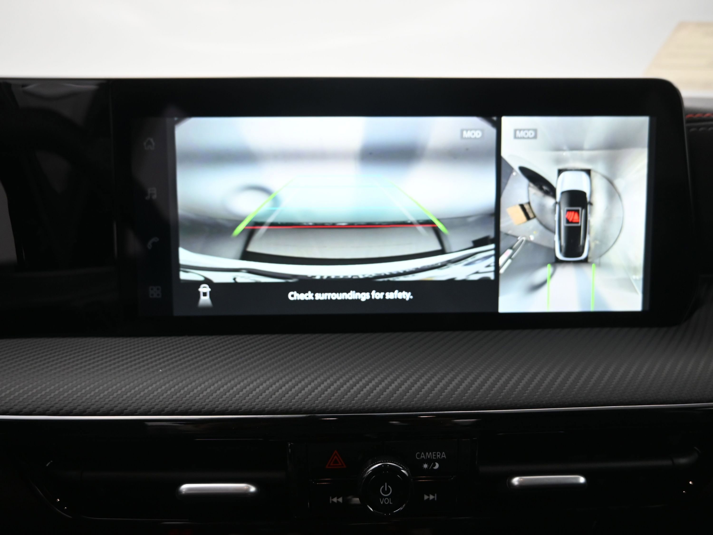 New 2026 Nissan Kicks SR w/ SR Premium Package image 16