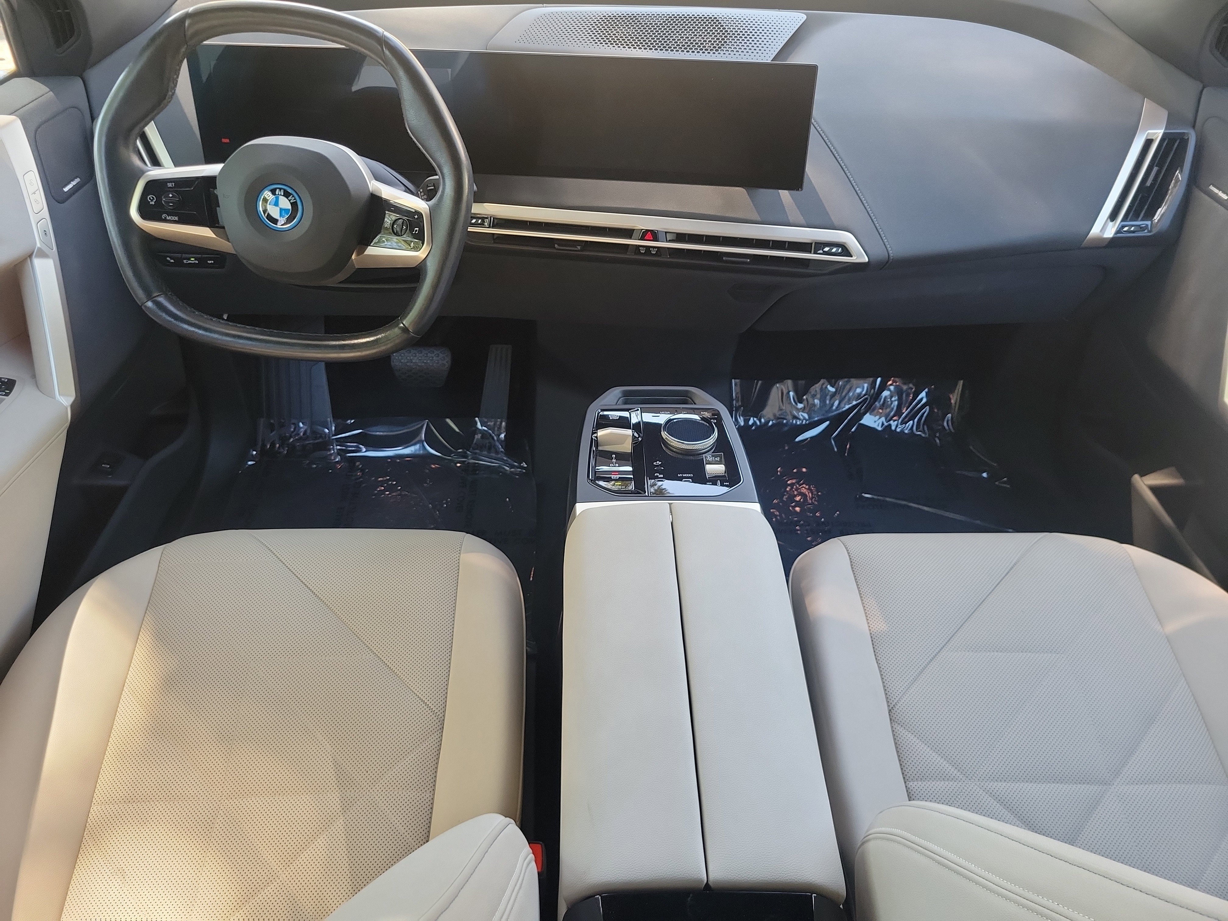 Certified 2024 BMW iX xDrive50 w/ Sport Package image 15