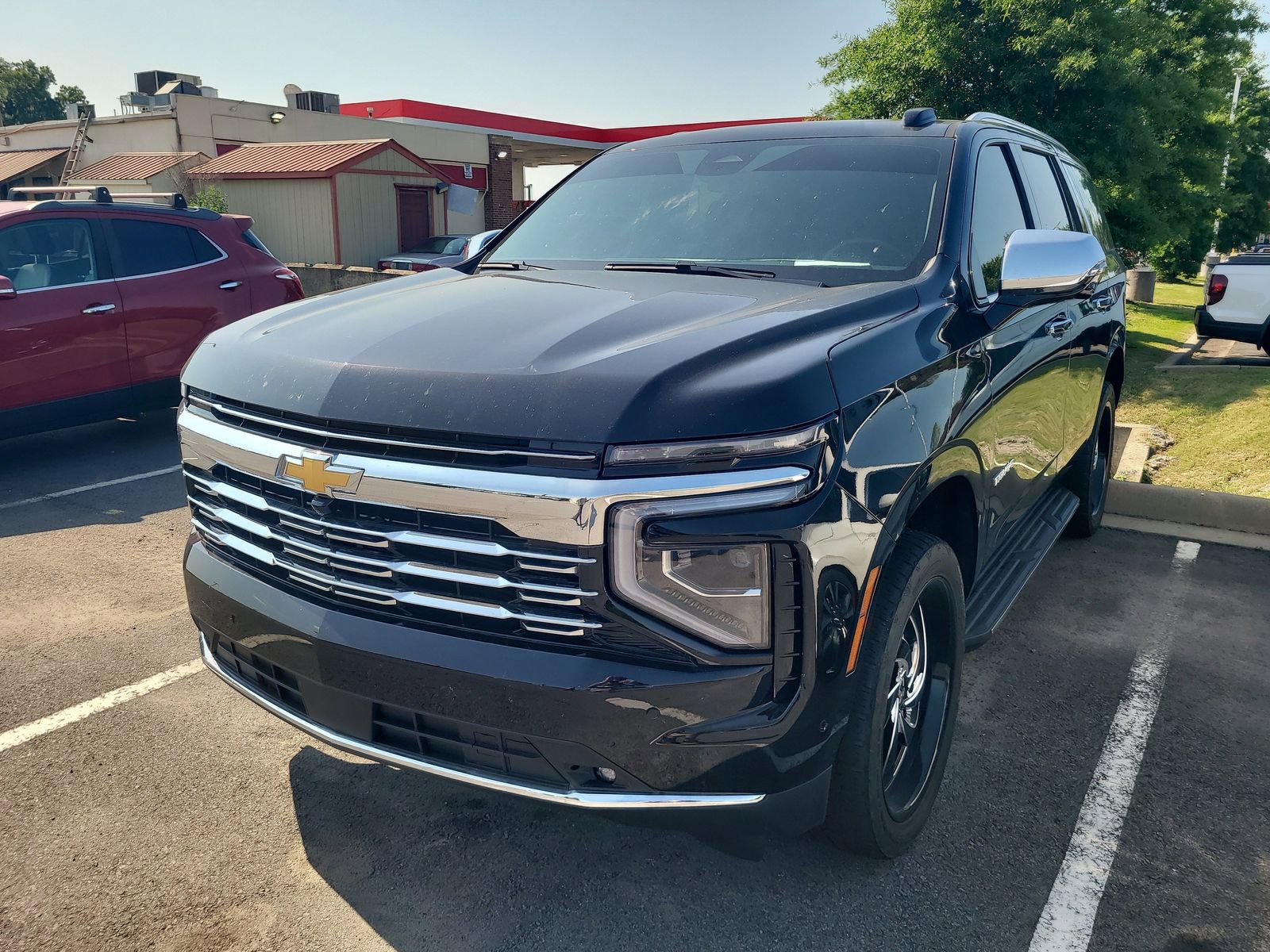 Used 2026 Chevrolet Tahoe Premier w/ Sun And Tow Package AWD/4WD image 3