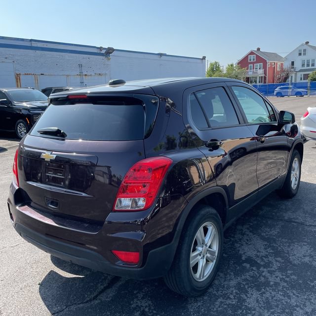 Used 2020 Chevrolet Trax LS w/ Tint and Cruise Package AWD/4WD image 3