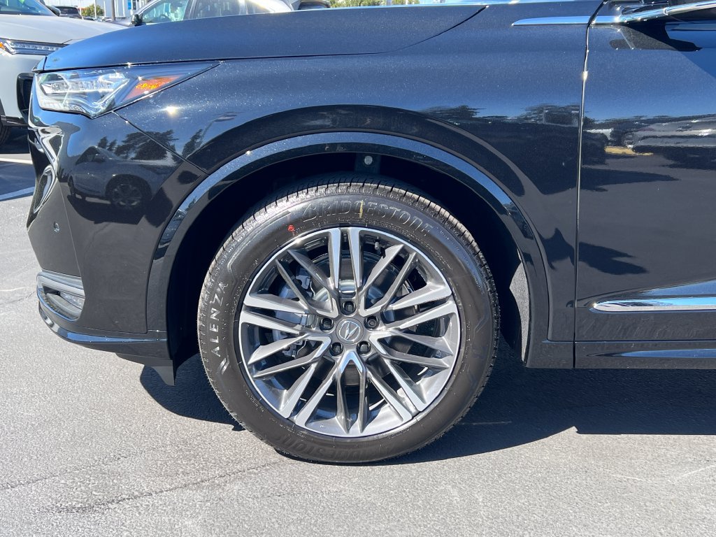Certified 2026 Acura MDX w/ Advance Package AWD/4WD image 5