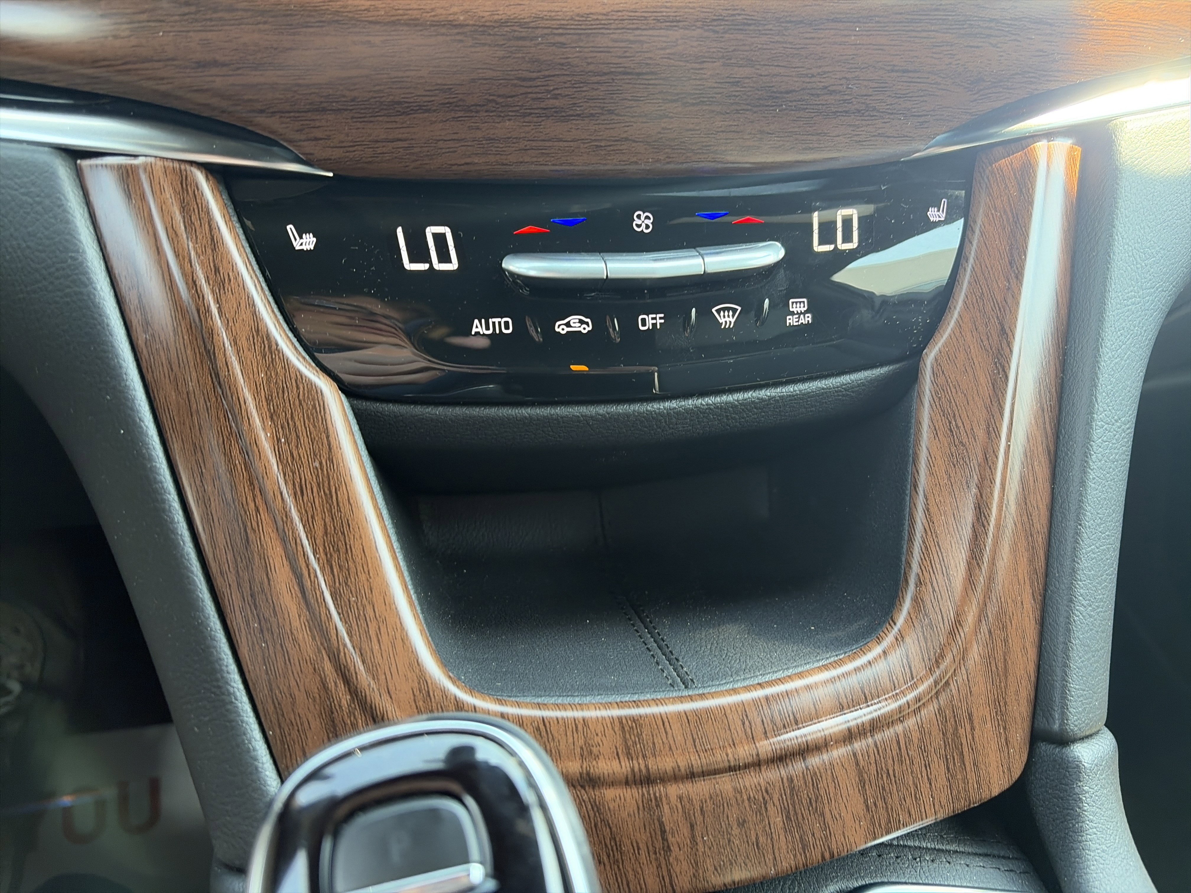 Used 2025 Cadillac XT5 Premium Luxury FWD image 43