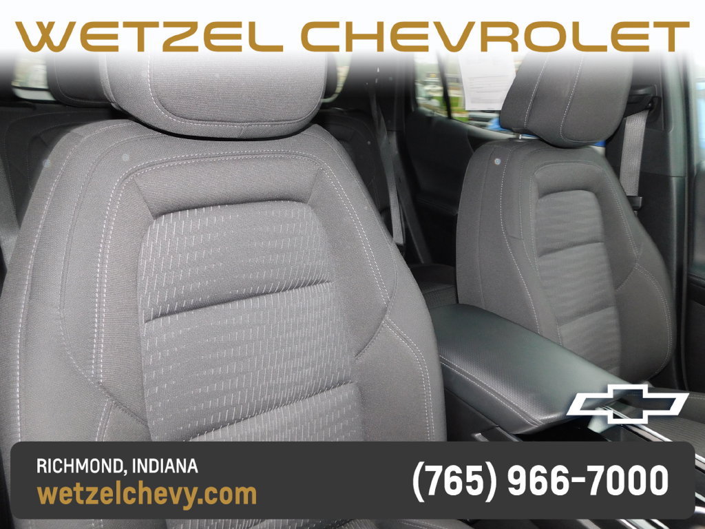 Used 2025 Chevrolet Equinox LT AWD/4WD image 18