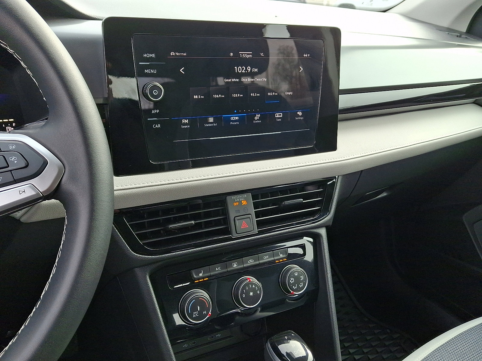 Certified 2025 Volkswagen Taos S image 19