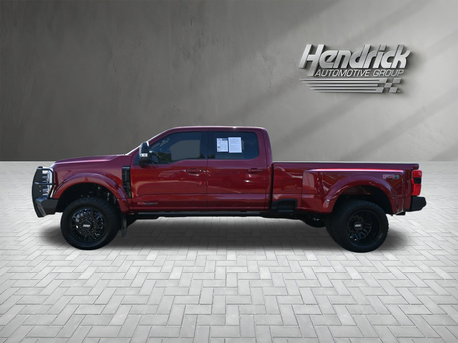Used 2025 Ford F450 Platinum w/ FX4 Off-Road Package image 6