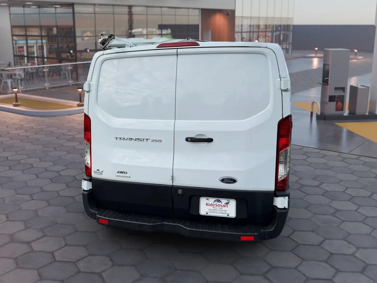 Used 2020 Ford Transit 250 Low Roof AWD image 10
