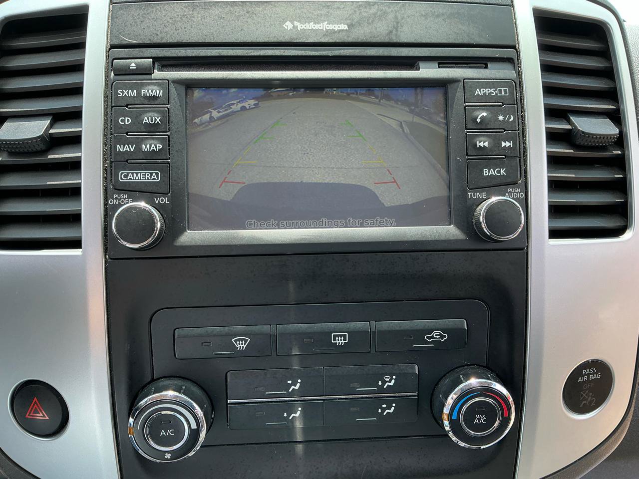 Used 2015 Nissan Xterra PRO-4X AWD/4WD image 18