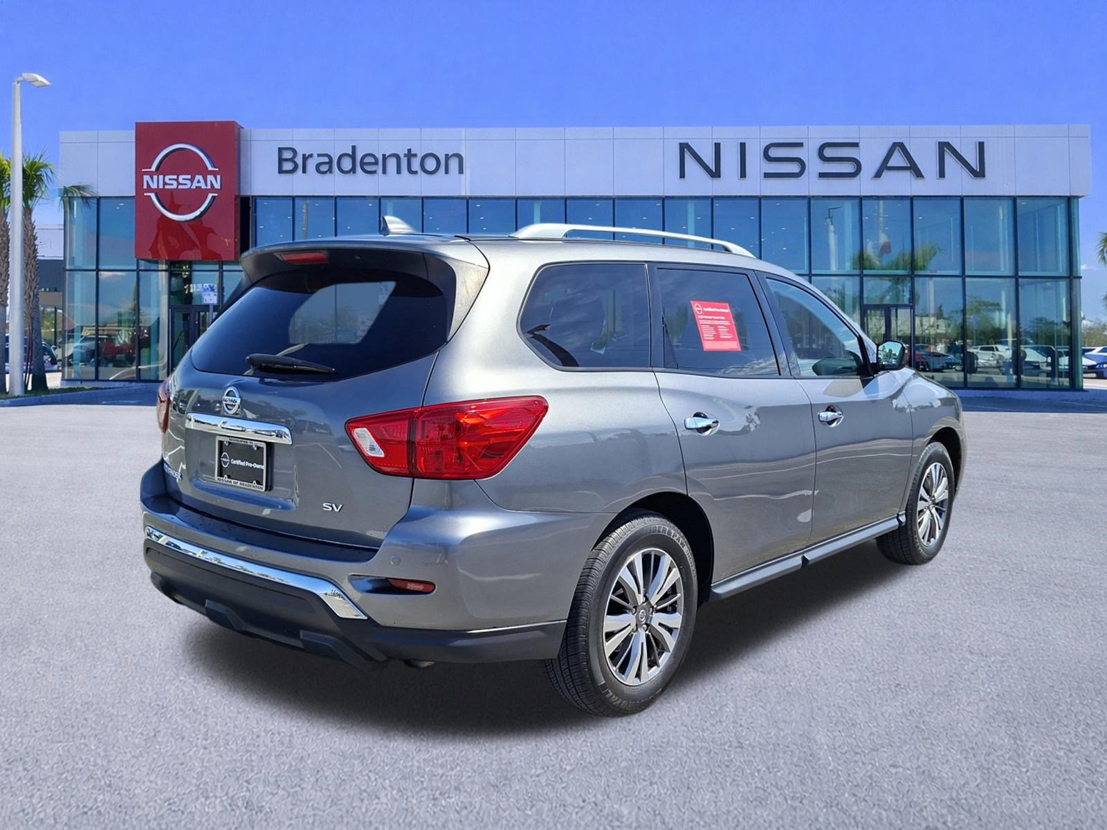 Certified 2020 Nissan Pathfinder SV image 5