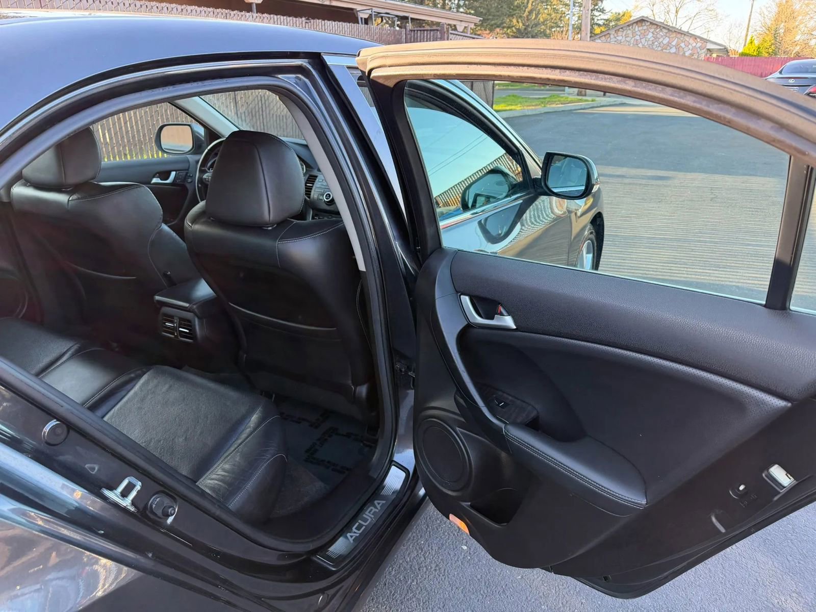 Used 2011 Acura TSX Sedan image 12