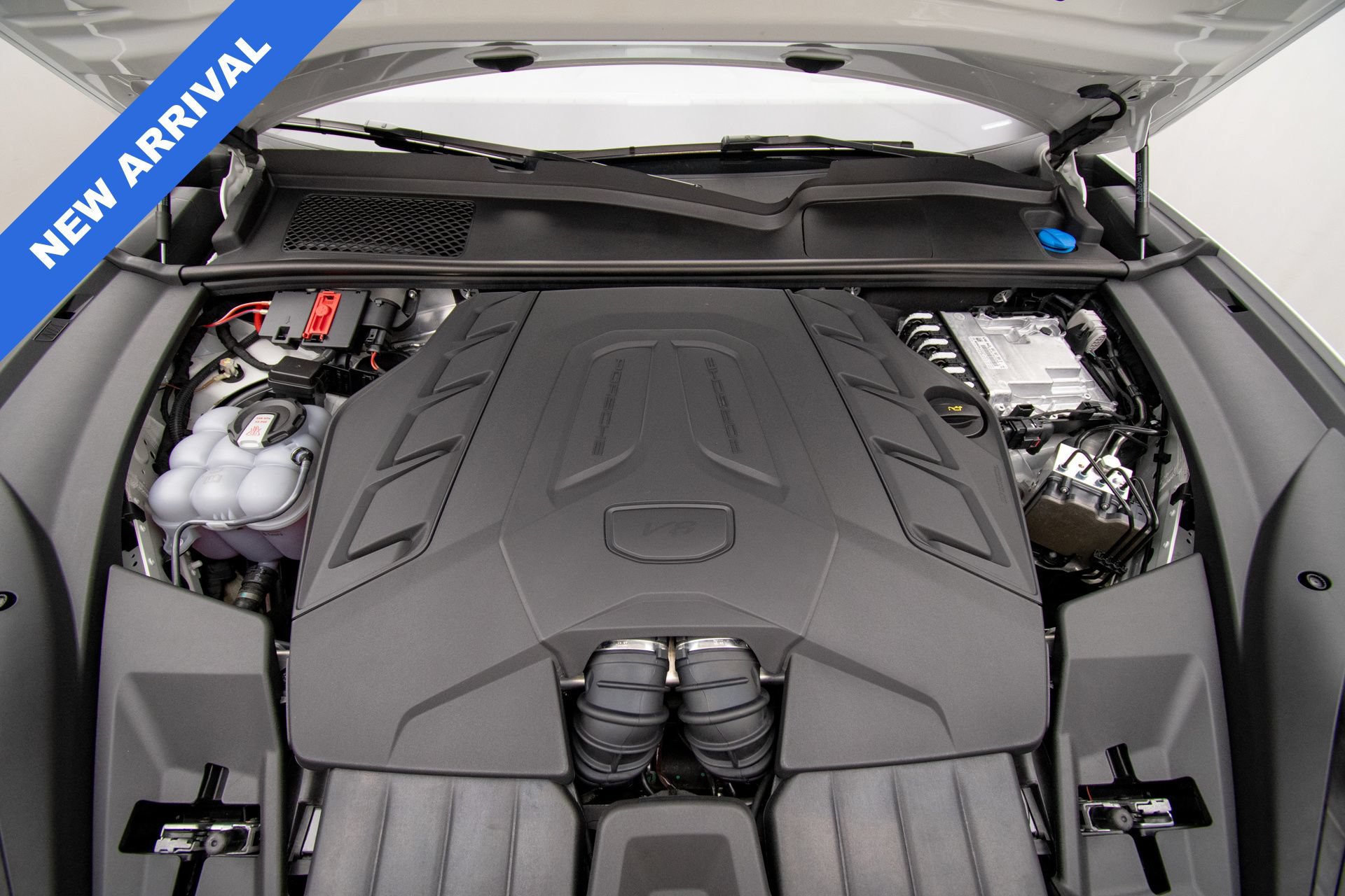 Used 2025 Porsche Cayenne S AWD/4WD image 42