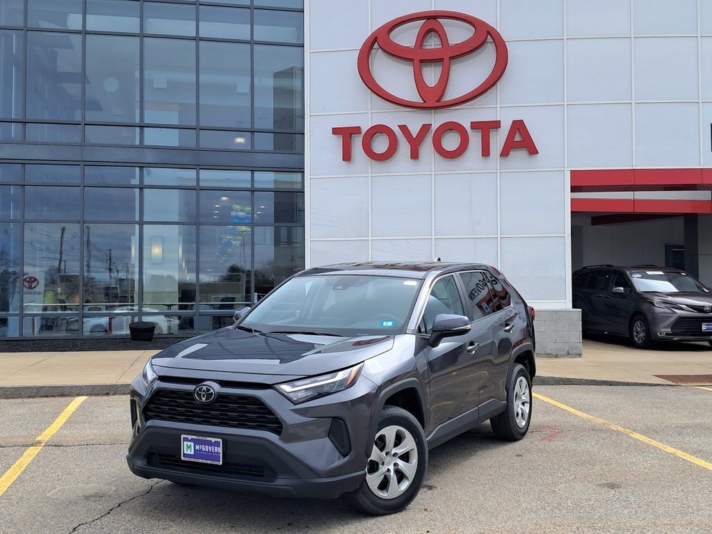 Used 2023 Toyota RAV4 LE image 1