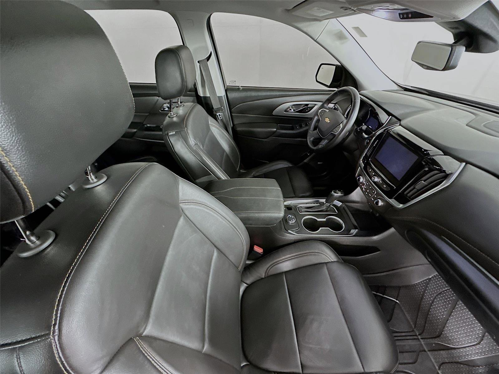 Used 2018 Chevrolet Traverse LT image 27