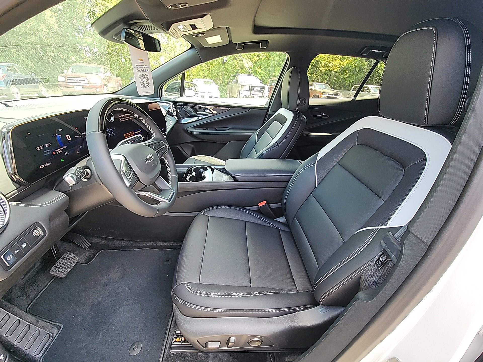 New 2025 Chevrolet Blazer EV LT w/ Super Cruise Package image 15