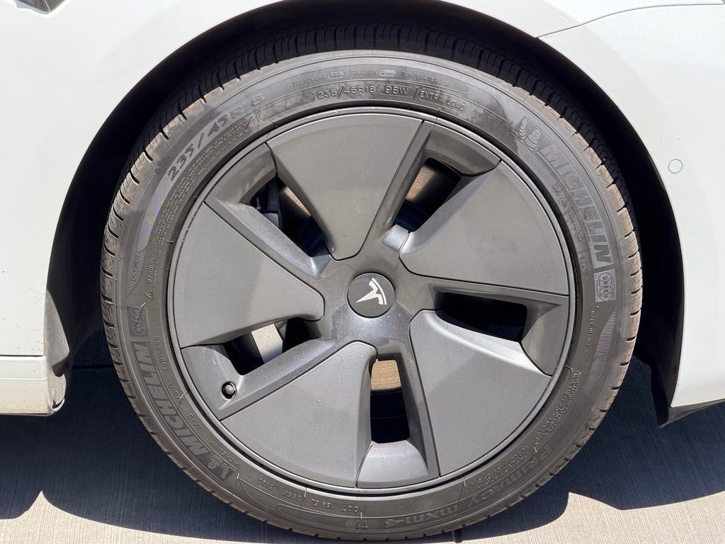 Used 2021 Tesla Model 3 Standard Range Plus RWD image 7