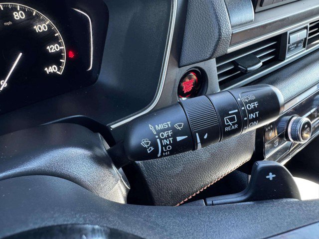 Used 2023 Honda Pilot Sport image 25