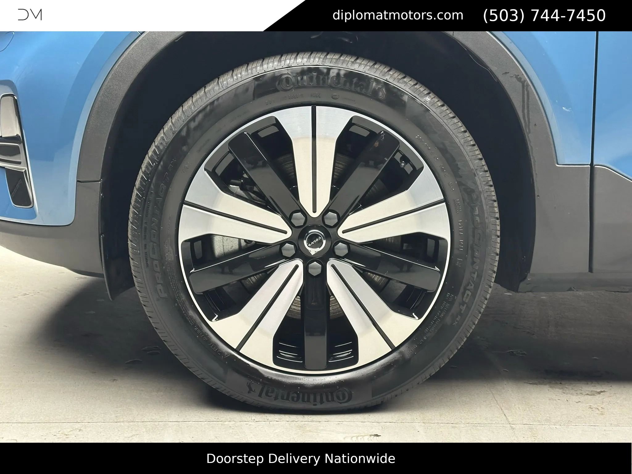 Used 2023 Volvo XC40 Recharge Core image 41