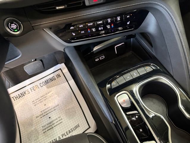 Used 2021 Buick Envision Essence w/ Technology Package I FWD image 28