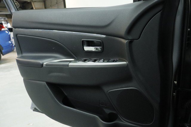 Used 2022 Mitsubishi Outlander Sport SE FWD image 19