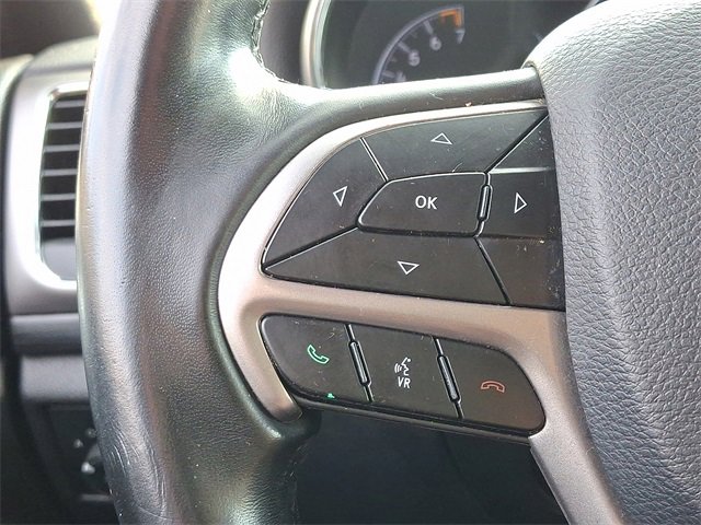 Used 2020 Jeep Grand Cherokee Laredo image 20