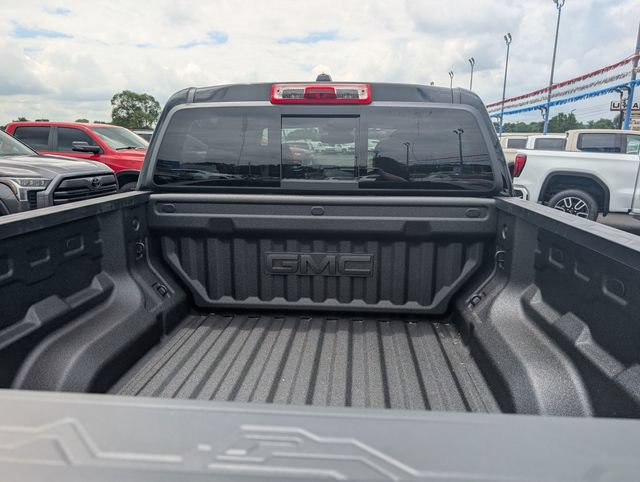 New 2026 GMC Canyon Denali w/ LPO, Denali Black Edition AWD/4WD image 9