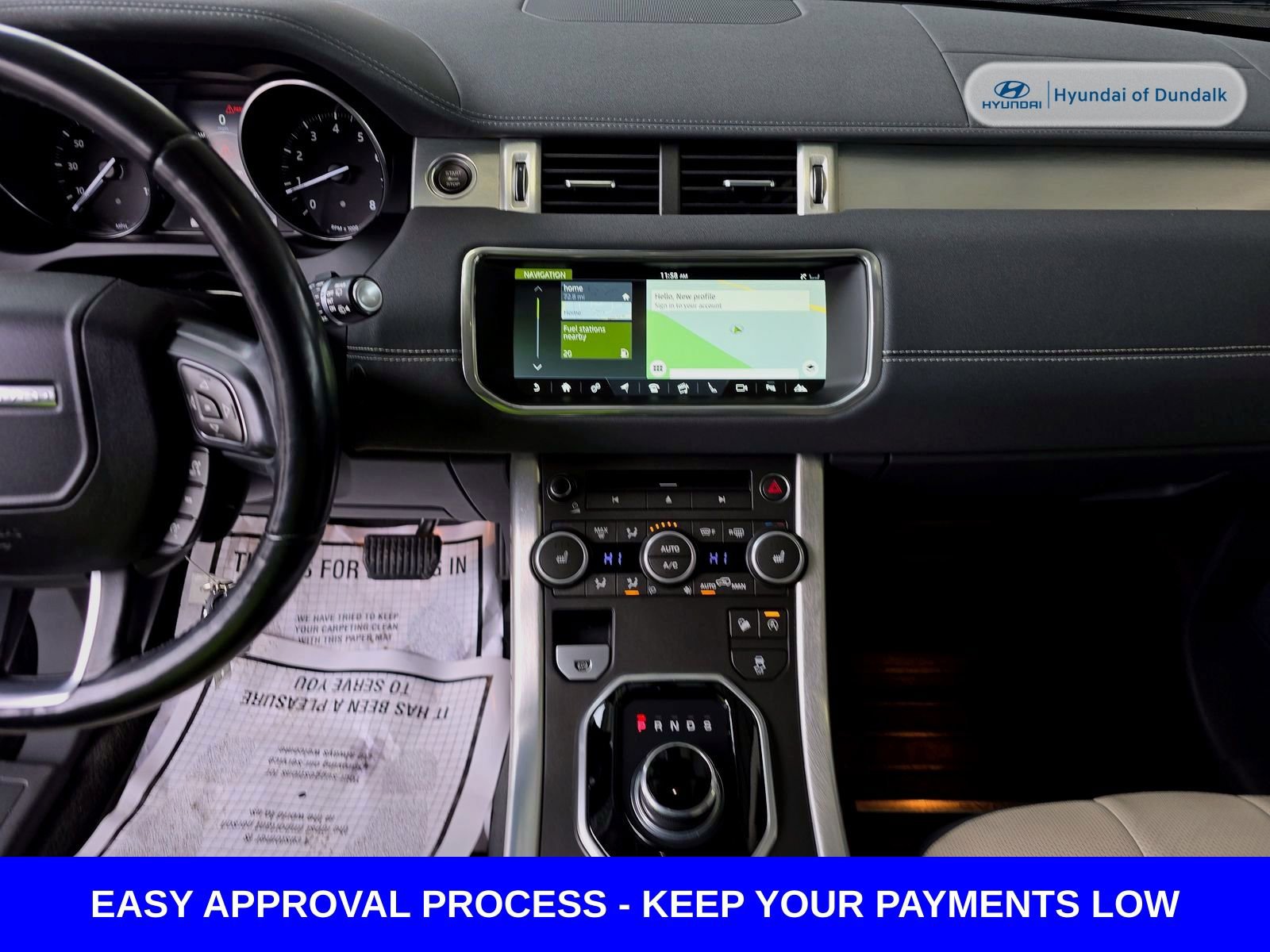 Used 2017 Land Rover Range Rover Evoque SE image 9