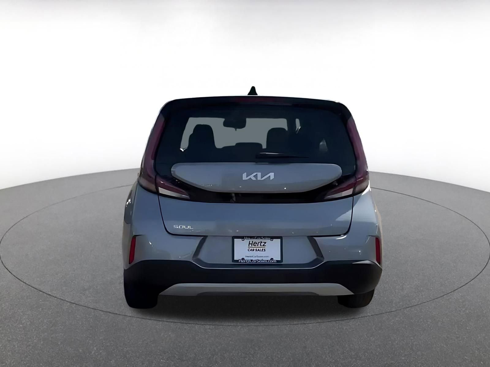 Used 2025 Kia Soul LX w/ LX Technology Package FWD image 12