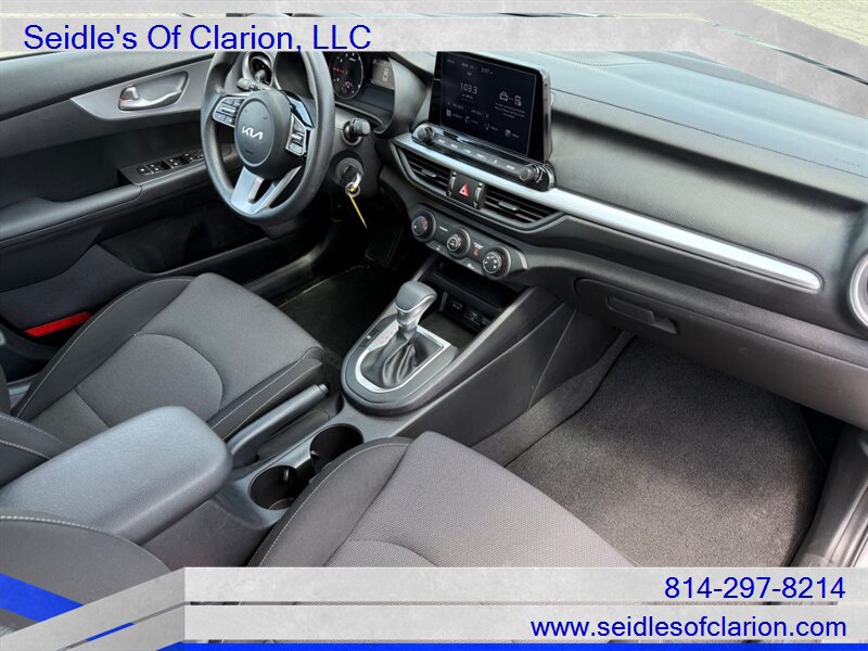 Used 2023 Kia Forte LXS w/ LXS Technology Package FWD image 12