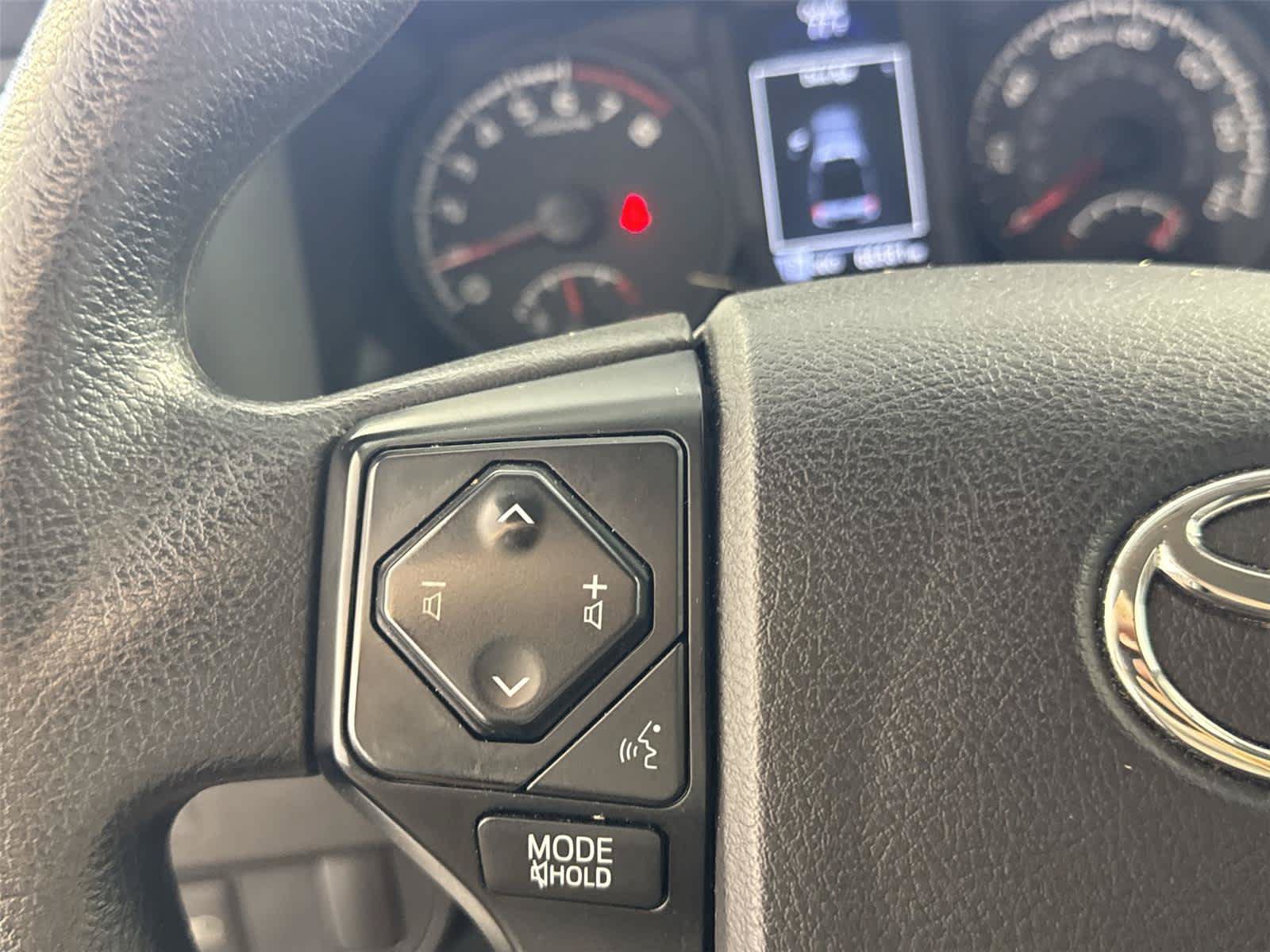 Used 2022 Toyota Tacoma SR AWD/4WD image 22