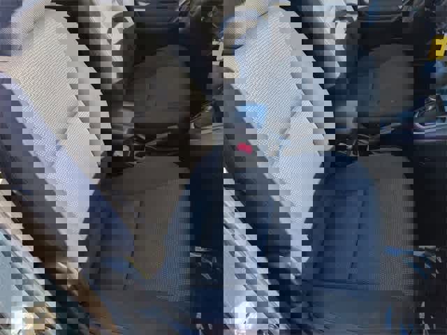 Used 2007 Pontiac Vibe w/ Sun And Sound Package image 20