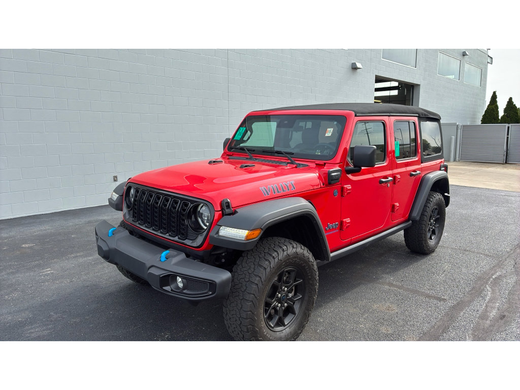 Used 2024 Jeep Wrangler Unlimited AWD/4WD image 2
