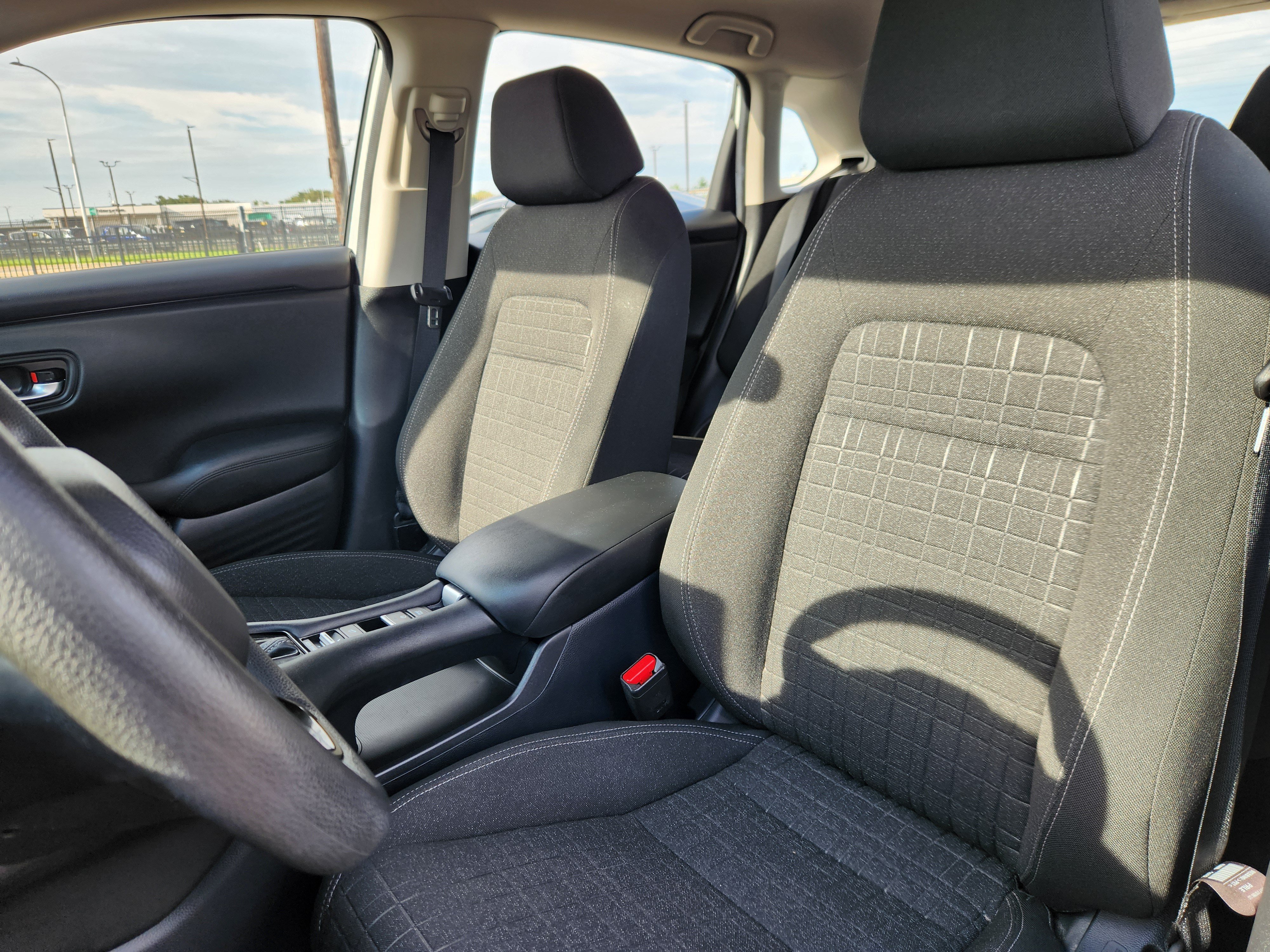 Certified 2024 Honda HR-V LX image 7