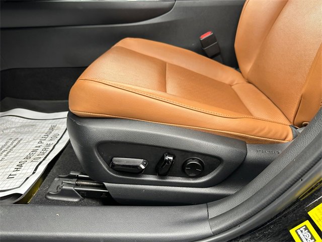 Used 2022 Lexus UX 250h w/ Premium Package image 20