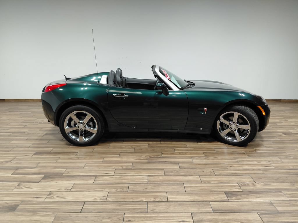 Used 2007 Pontiac Solstice Convertible w/ Premium Package RWD image 21