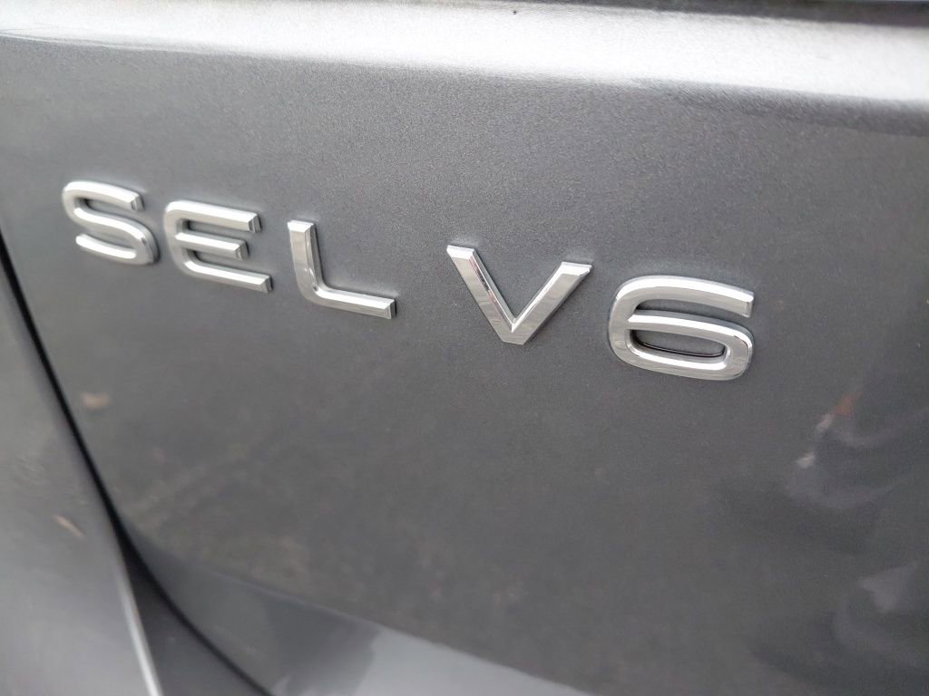 Used 2022 Volkswagen Atlas SEL Premium image 11