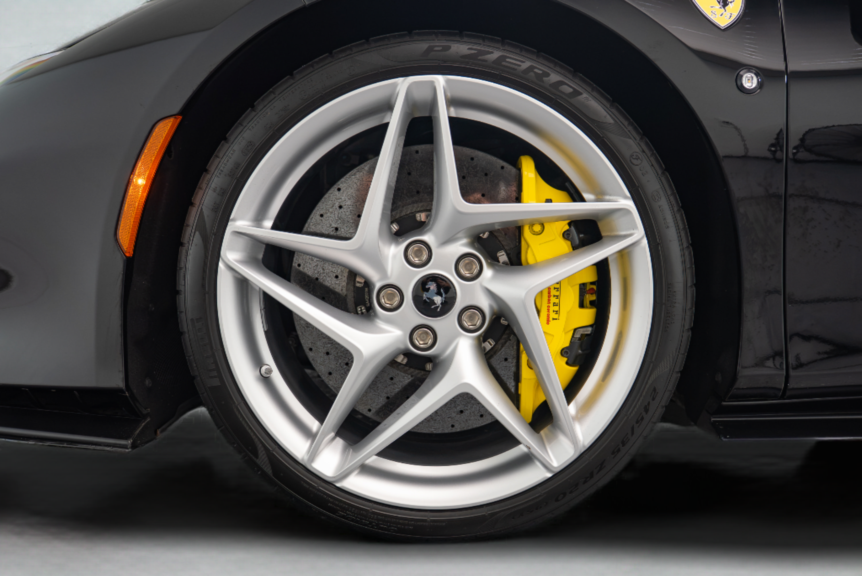 Used 2020 Ferrari F8 Tributo RWD image 24