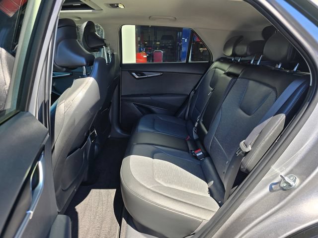 Certified 2023 Kia Niro Wave w/ Wave Preserve Package FWD image 18