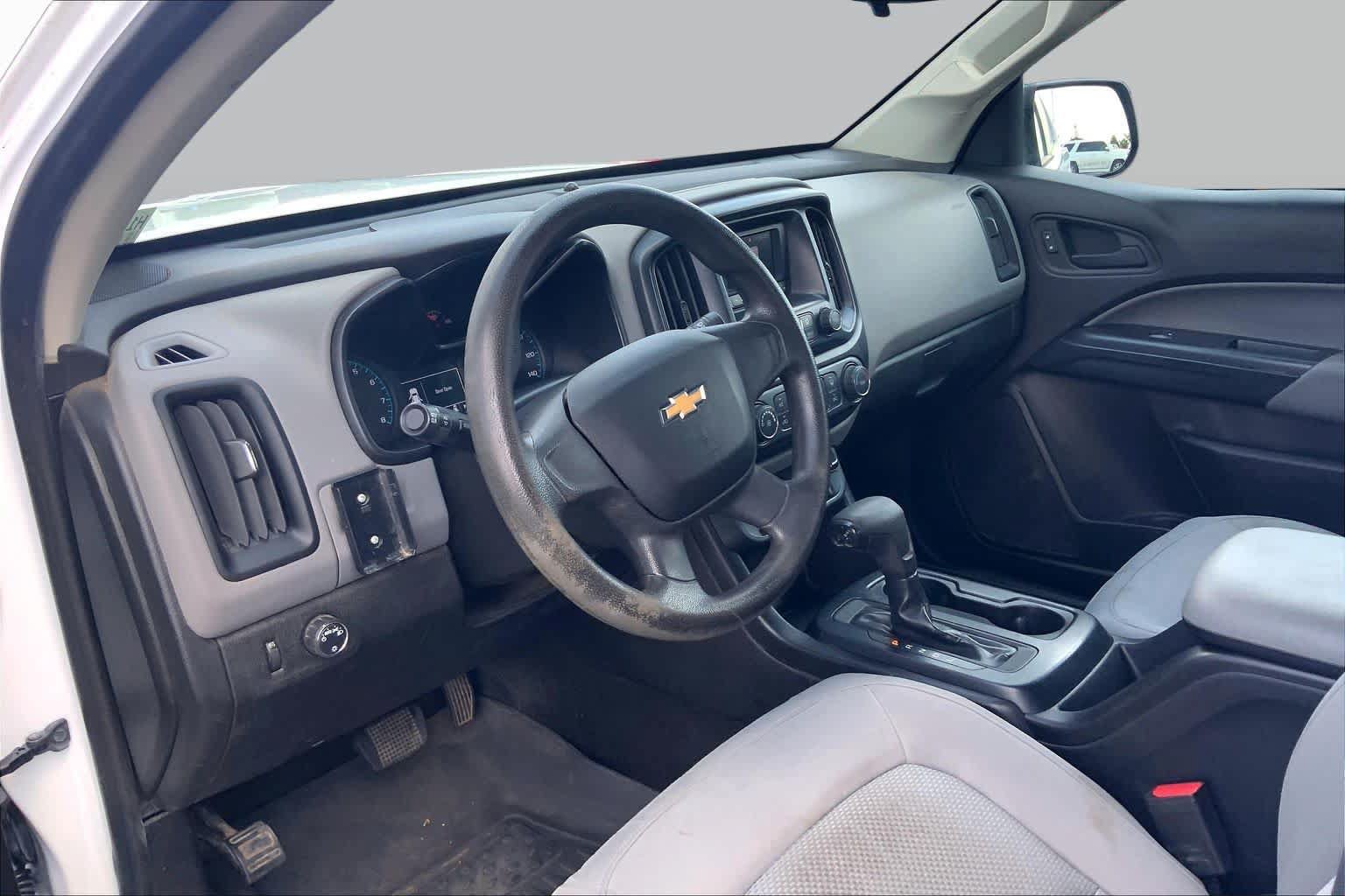 Used 2017 Chevrolet Colorado W/T RWD image 18