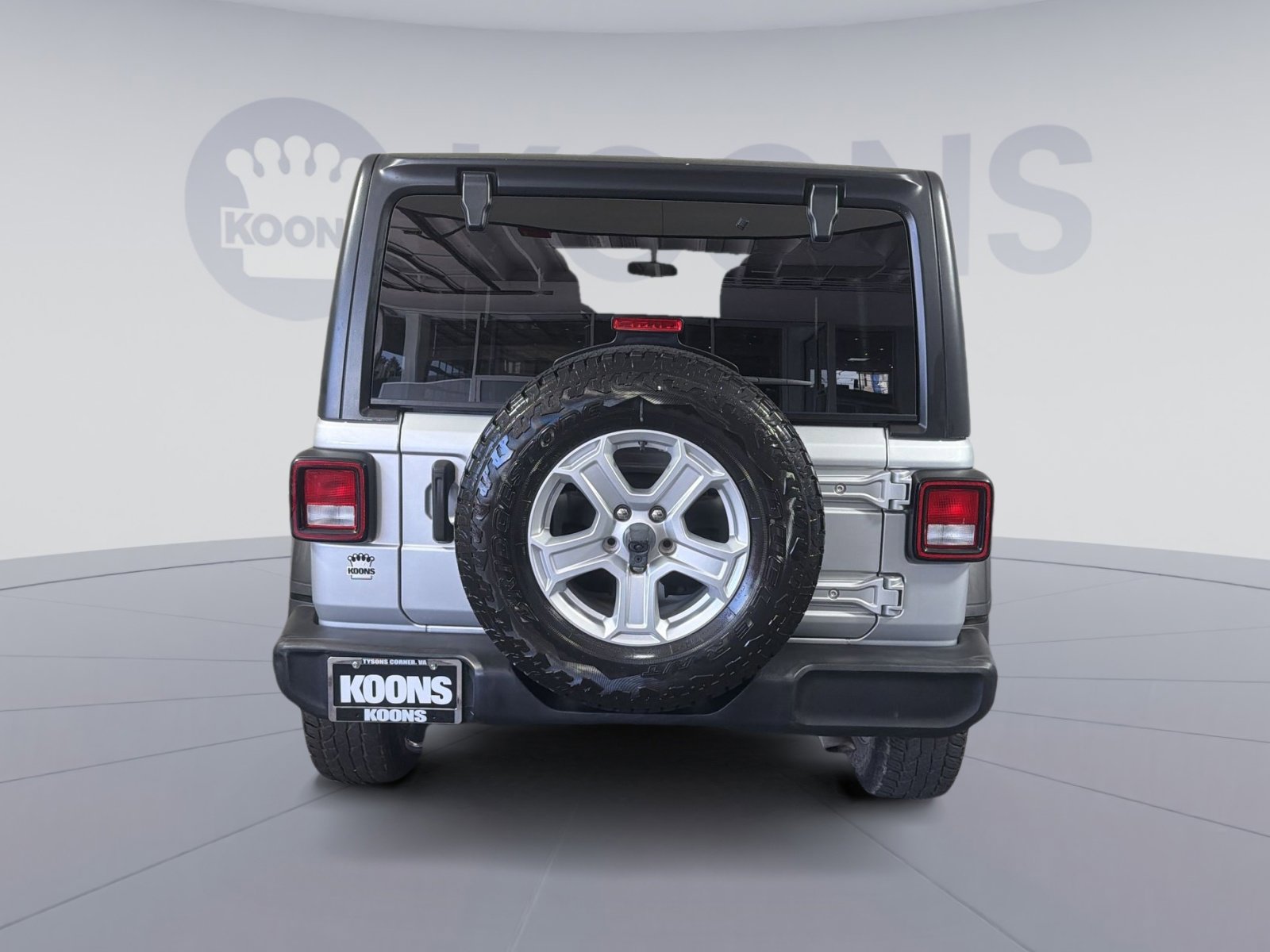 Used 2023 Jeep Wrangler Sport S image 5