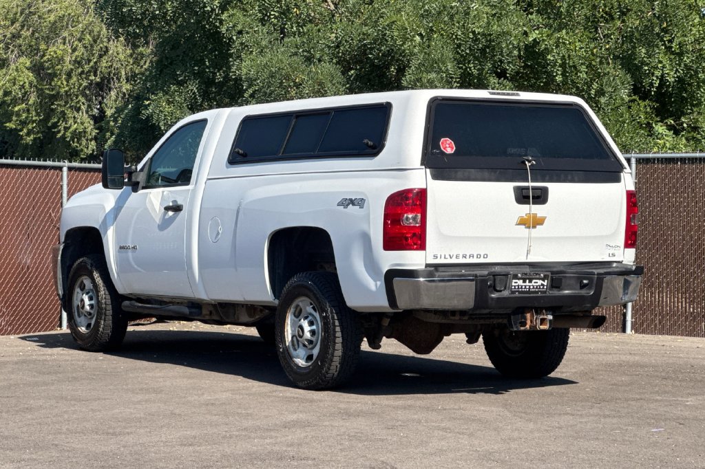 Used 2014 Chevrolet Silverado 2500 W/T AWD/4WD image 8