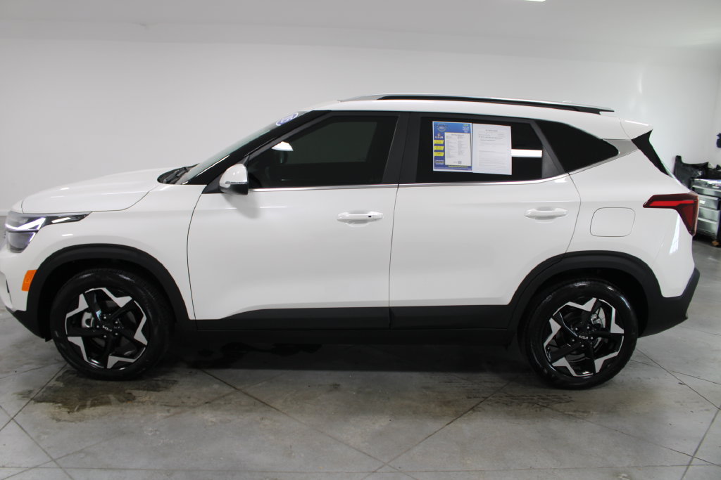 Used 2025 Kia Seltos EX w/ EX Sunroof Package FWD image 6