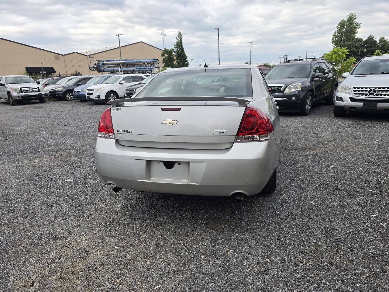 Used 2007 Chevrolet Impala SS w/ Convenience Package FWD image 12