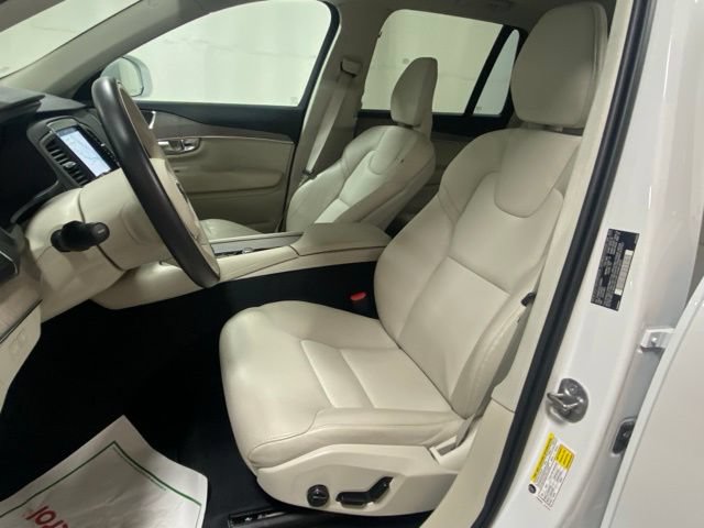 Used 2025 Volvo XC90 T8 Core w/ Climate Package AWD/4WD image 11