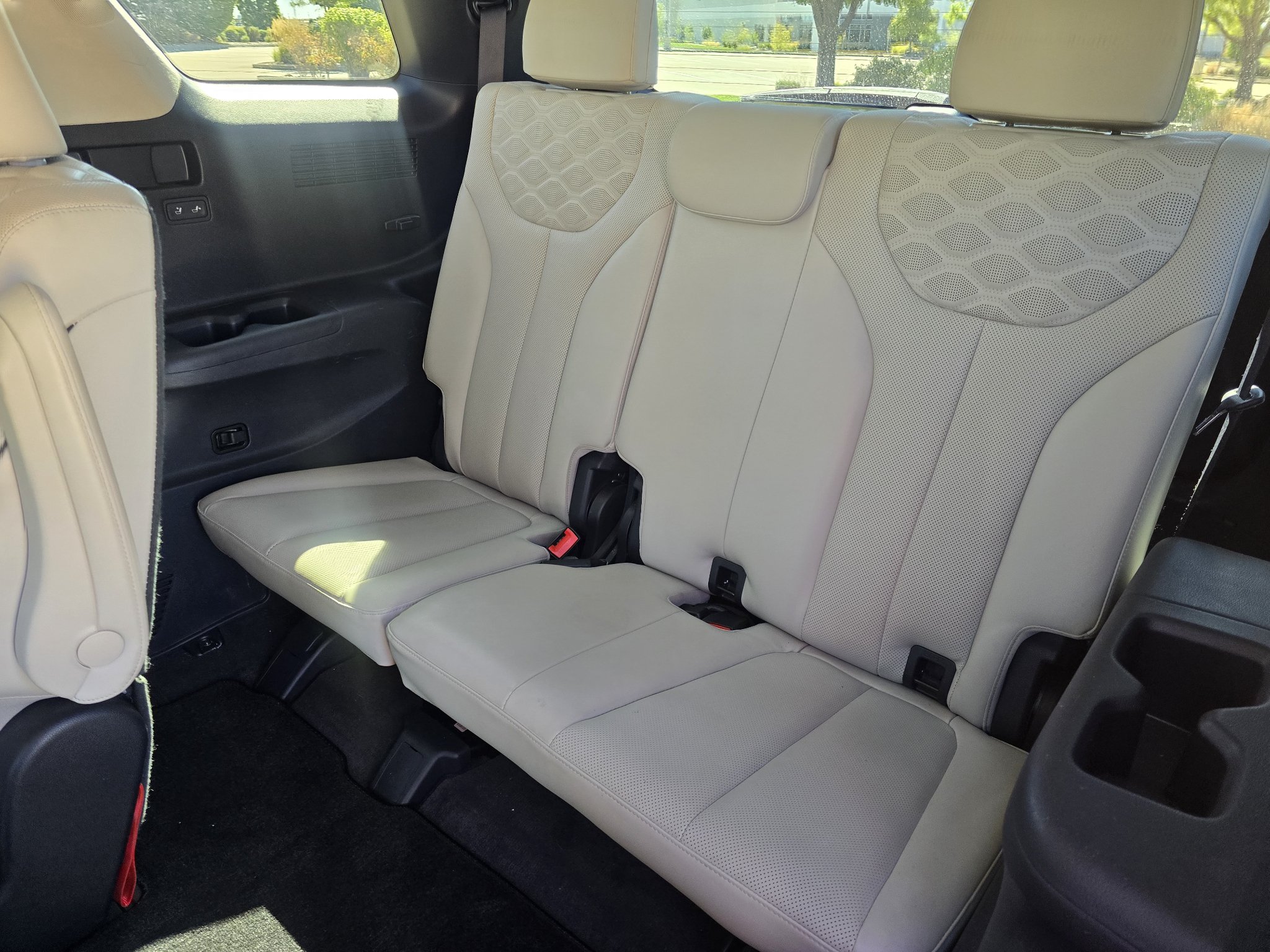 Used 2022 Hyundai Palisade Calligraphy AWD/4WD image 16
