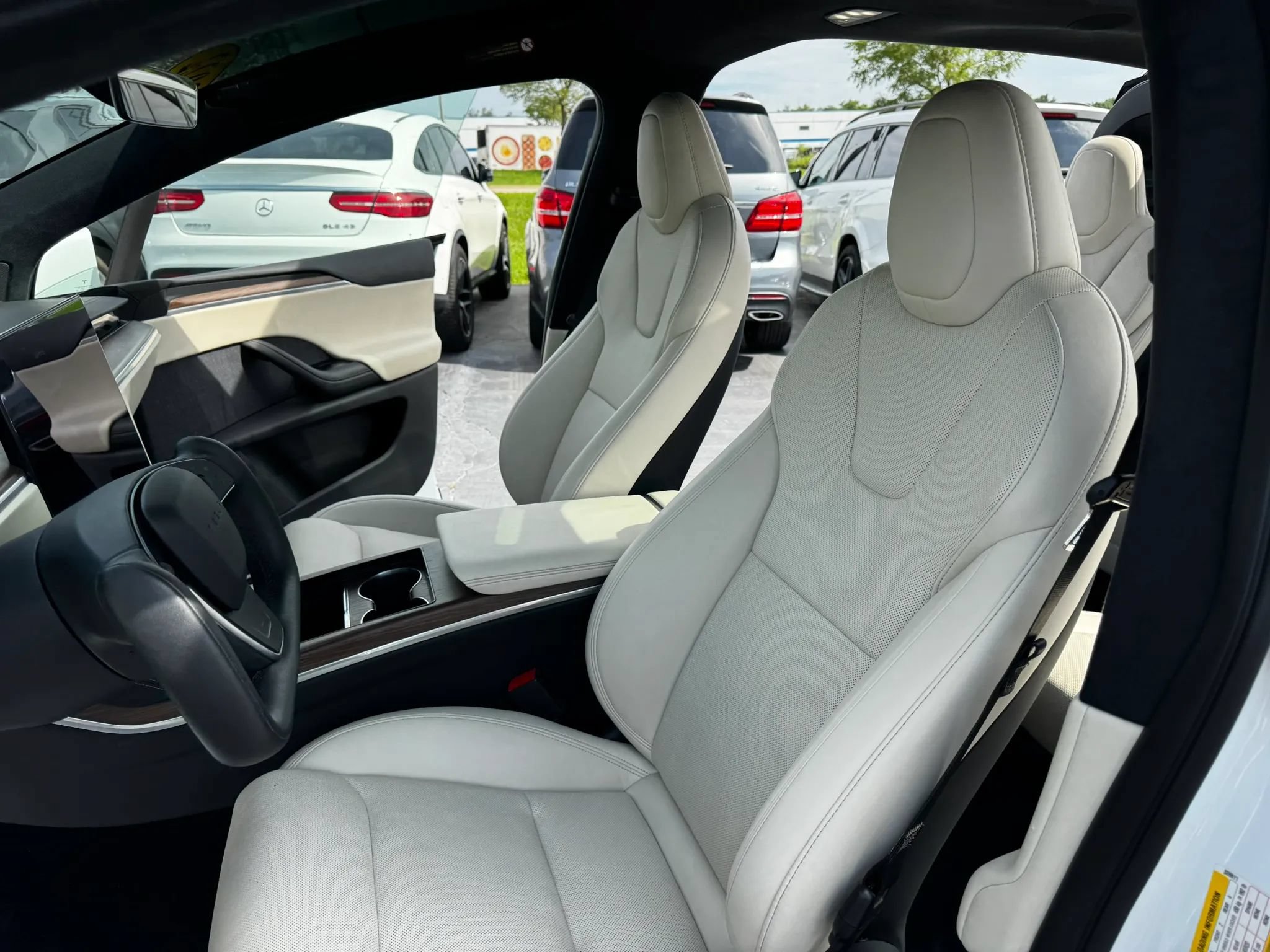 Used 2022 Tesla Model X AWD/4WD image 10