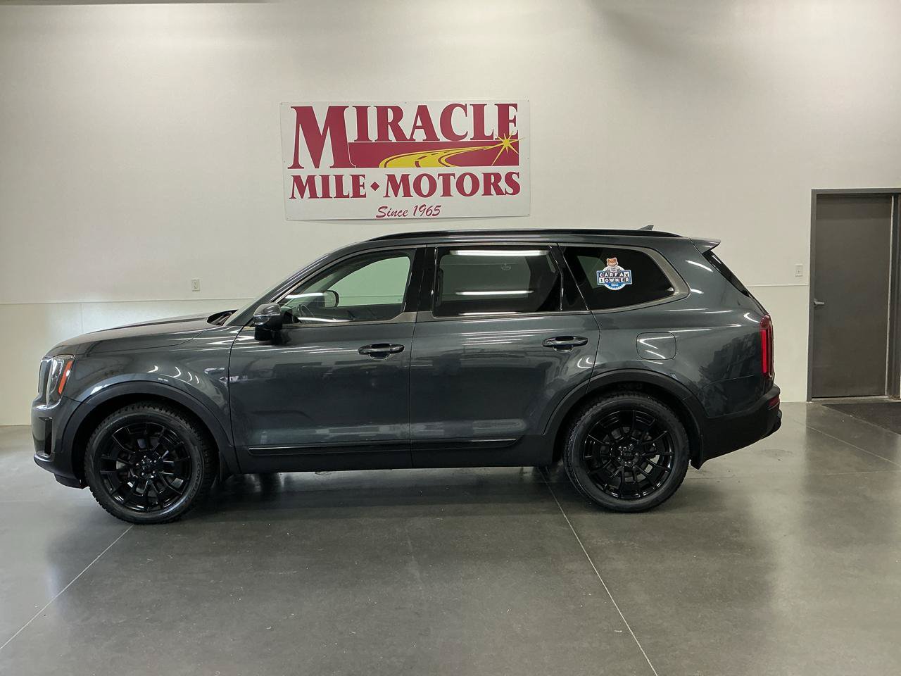 Used 2021 Kia Telluride EX w/ EX Premium Package AWD/4WD image 2
