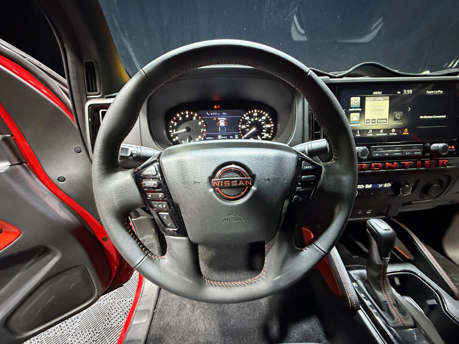 Certified 2025 Nissan Frontier PRO-4X AWD/4WD image 9