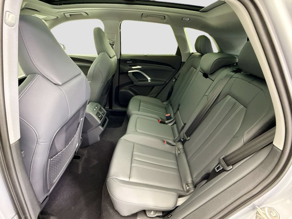 Used 2026 Audi Q5 Premium Plus w/ Premium Plus AWD/4WD image 20