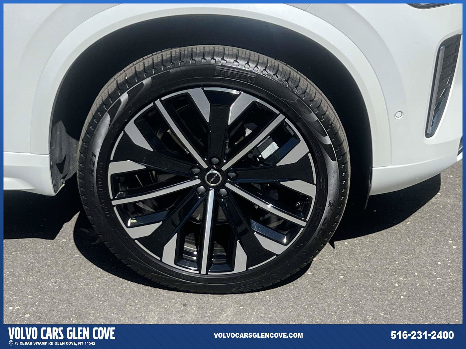 Used 2026 Volvo XC90 B6 Ultra w/ Protection Package AWD/4WD image 7